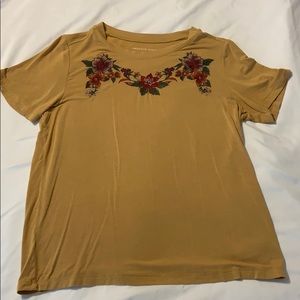 Yellow American Eagle Floral Shirt Size M